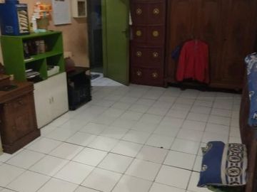 Rumah second 1,5 lt strategis di Tanah Baru Depok