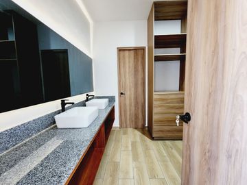 Casa en VENTA en LOMAS DEL DORADO