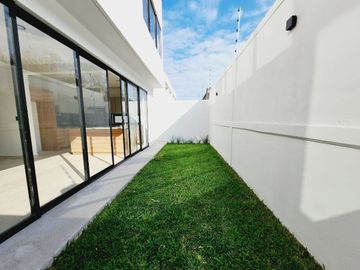 Casa en VENTA en LOMAS DEL DORADO