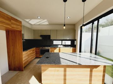 Casa en VENTA en LOMAS DEL DORADO