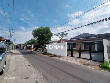 DIJUAL!! RUMAH EXCLUSIVE MODERN STYILSH SIAP HUNI, SINGOTRUNAN - BANYUWANGI