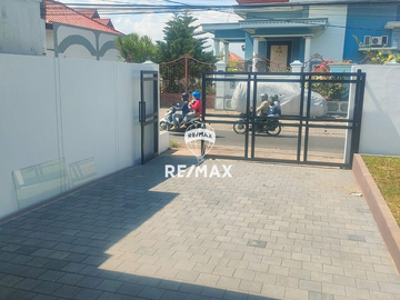 DIJUAL!! RUMAH EXCLUSIVE MODERN STYILSH SIAP HUNI, SINGOTRUNAN - BANYUWANGI