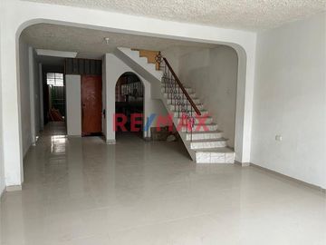 ✨ Moderna Y Amplia Casa En Venta 🏠 – Carlos Leigh, Sullana – ¡Lista Para Mudarte! 🎉