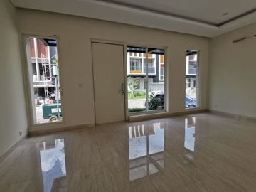 Rumah Mewah di Kawasan Elit @Cluster Mozart Gading Serpong