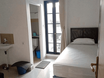 Rumah Kost Strategis 24 Kamar Duren Sawit  S7037