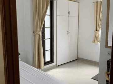 Rumah Kost Strategis 24 Kamar Duren Sawit  S7037