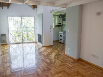 Departamento de 2 ambientes con cochera en venta en San Isidro
