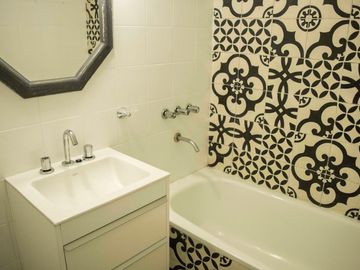 Departamento de 2 ambientes con cochera en venta en San Isidro