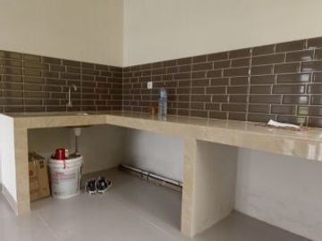 Rumah strategis di jalan Abdul Gani,2 lantai