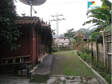 Dijual Villa Joglo Tanah Luas 3000m2 Antik Dago Bandung