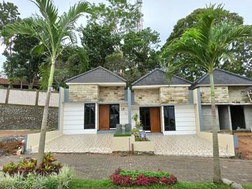 Rumah Mewah di Semarang atas Dekat Akses Ke TOL
