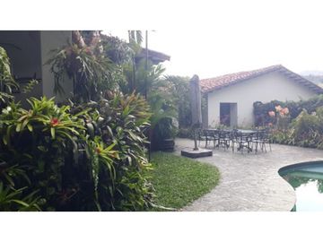 VENDE LOTE SANTA TERESITA CALI