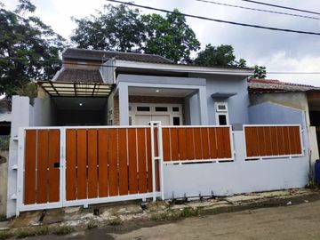 Rumah strategis siap huni dkt pintu tol di Ciputat - Tangsel