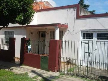 Casa en venta en Moron Sur