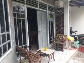 Rumah 2 lantai Bebas banjir pekayon galaxy bekasi