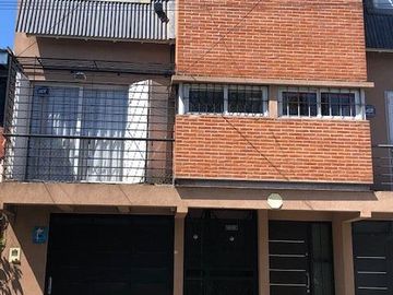 Casa en venta en Lanus Oeste