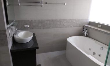 Rush Condominium Fire Sale 3 Bedrooms: 3BR Flat Condo for Sale in The Residences at Greenbelt Laguna Tower Trag Makati