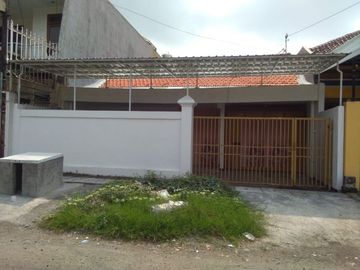 Rumah disewakan Dukuh Kupang Surabaya Barat