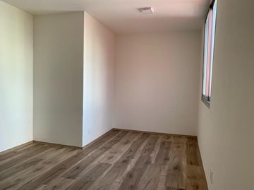 Venta de departamento de dos pisos en San Pedro de los pinos.
