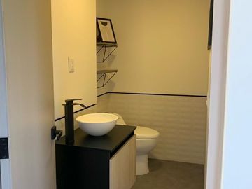 Venta de departamento de dos pisos en San Pedro de los pinos.