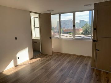 Venta de departamento de dos pisos en San Pedro de los pinos.