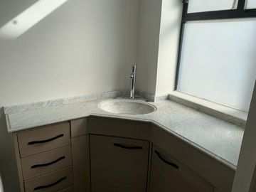 Venta de departamento de dos pisos en San Pedro de los pinos.