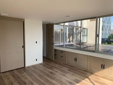 Venta de departamento de dos pisos en San Pedro de los pinos.