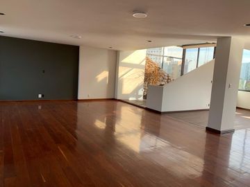 Venta de departamento de dos pisos en San Pedro de los pinos.