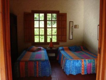 SE VENDE HERMOSO CHALET VIA PUEBLO TAPAO