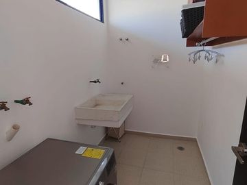 -Casa en Venta, Residencial Cumbres II, Carr. San José Novillero.