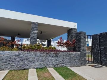 -Casa en Venta, Residencial Cumbres II, Carr. San José Novillero.