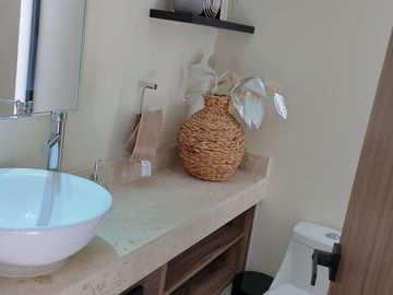 CASA EN TARRAGONA CON HERMOSOS ACABADOS MODELO MARBELLA