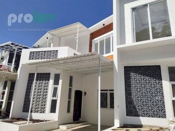 Rumah Siap Huni 2 Lantai Full Dak di Pesona Paviliun Kota Cimahi dekat Pemkot & Alun-Alun Cimahi
