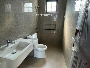 Disewakan Rumah Europan Classic Di  Area Bintaro Bs 18671