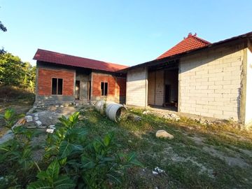 Rumah Joglo Lengkap dengan Paviliun dan Pendopo Luas