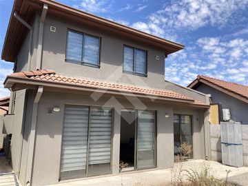 Casa en Venta en AVENIDA VICTOR TRONCOSO MUÑOZ