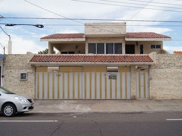 Casa de 600 m2 en venta en Veracruz, CERCA DE BOLIVAR. IDEAL PARA ESCUELA.