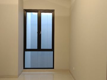 Meruya Rumah Baru Hadap Selatan
