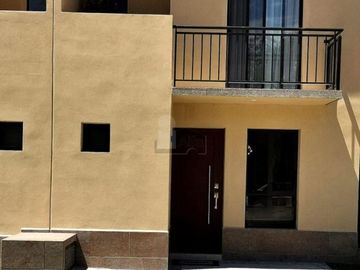 Casa en Venta en Frac Villa Asturiana, León, Gto. a 700m del Puente del Milenio, Modelo NAVIA