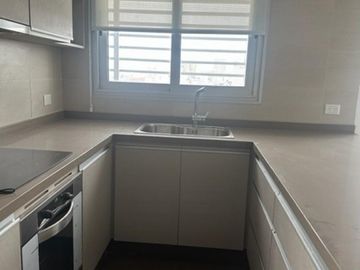 3 y 4  AMBIENTES con cochera  , 81.70 M2 , y 156.60 m2  PISCINA, SUM,GIMNASIO, SEGURIDAD ,SAUNA , LAUNDRY, PARRILLAS , SOLARIUM