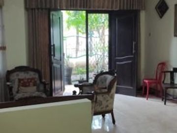 Dijual Rumah second Rungkut Asri 3.8 M