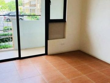 Affordable Studio unit is One Oasis Cebu for 15k/month