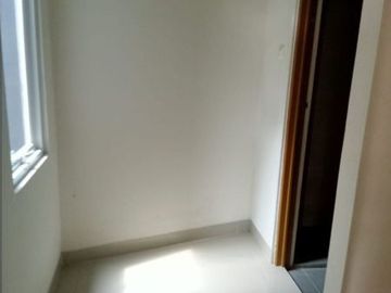 Rumah strategis tanah luas harga murah,row jalan cukup 2 mobil,tunggu apa segera buking