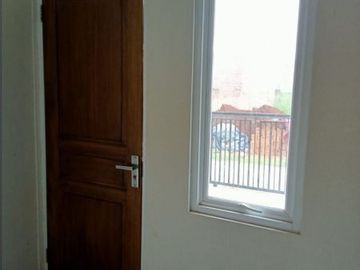 Rumah strategis tanah luas harga murah,row jalan cukup 2 mobil,tunggu apa segera buking