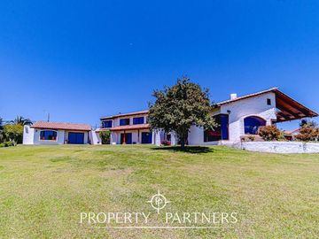Espectacular casa de 440m2 en condominio Santa Mónica Peñuelas