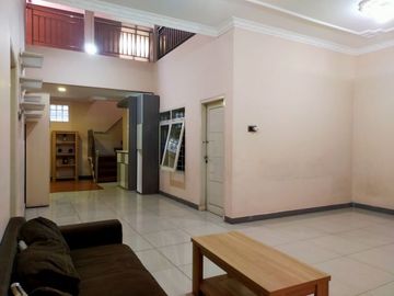 Rumah SiapHuni di Komplek Arcamanik Antapani dkt Sukamiskin Bandung