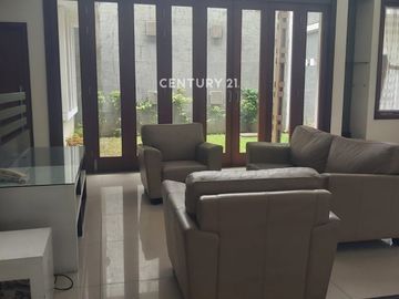 Rumah Nyaman Siap Huni SHM Di Jl Setraduta Kota Bandung