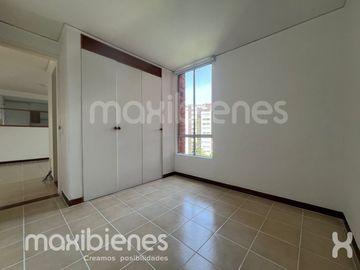 apartamento en arriendo en castropol. Cod A69137