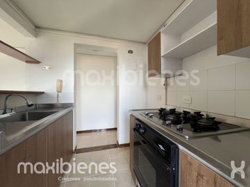 apartamento en arriendo en castropol. Cod A69137