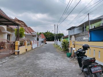 Rumah dalam cluster dekat kampus UGM
